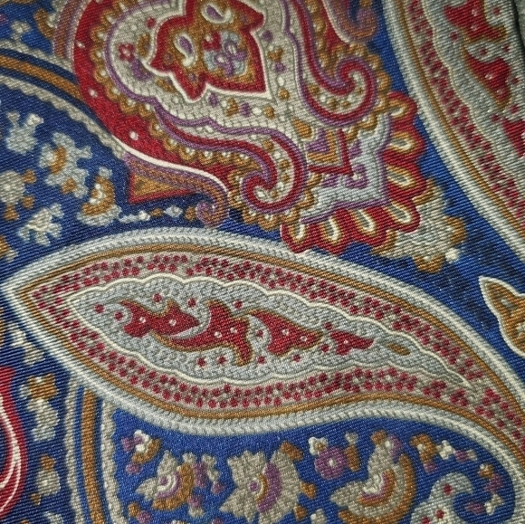 Multicolored Printed Tie New - Picture 3 of 6